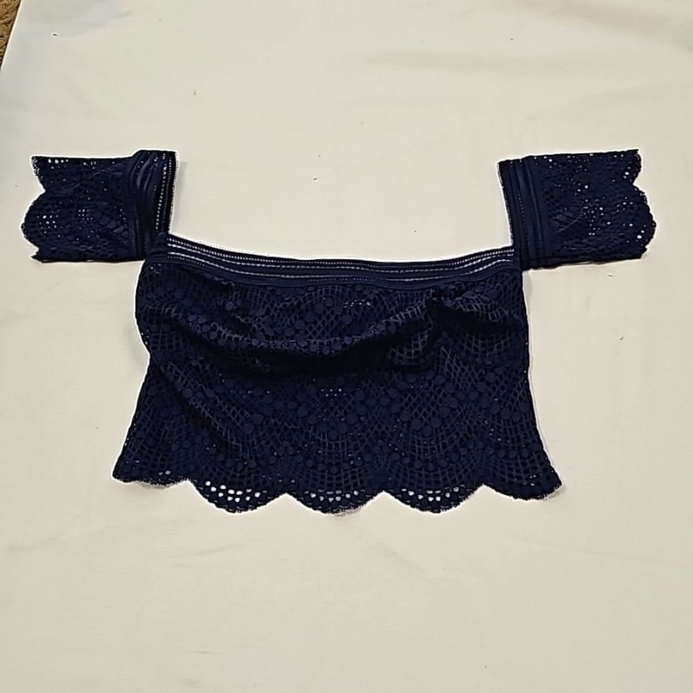 Victorias‎ Secret blue lace halter top small.
